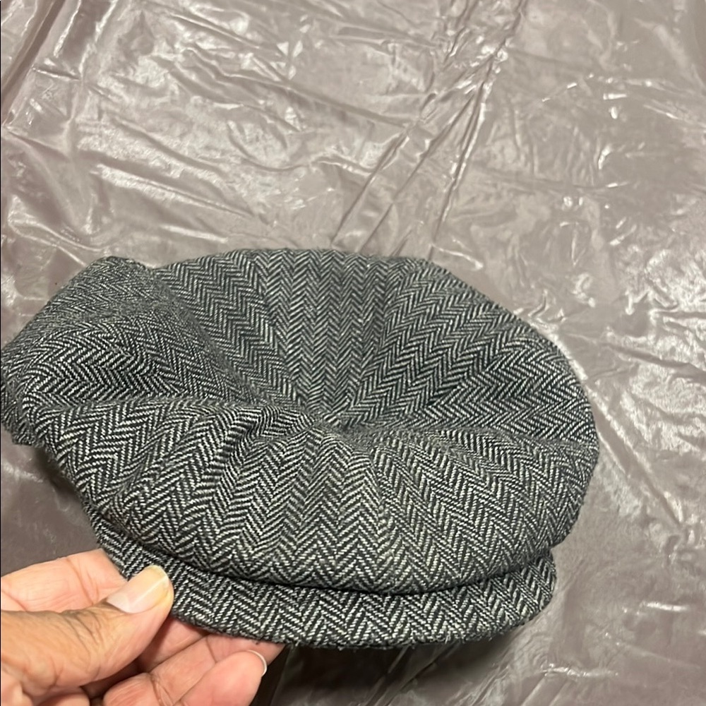 Stylish Gray Herringbone Cap
